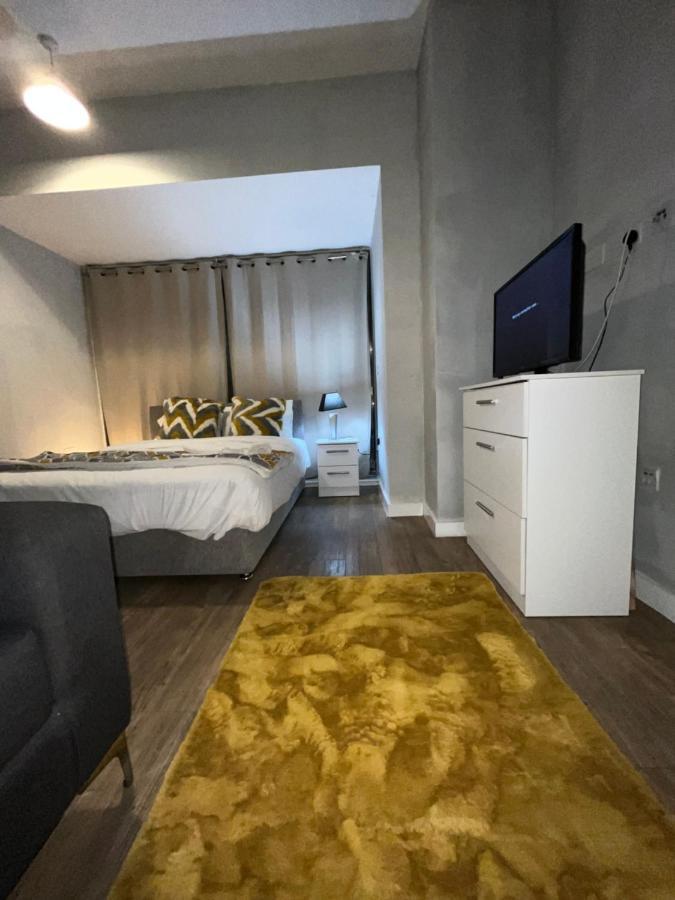 Moorfield Apartment *